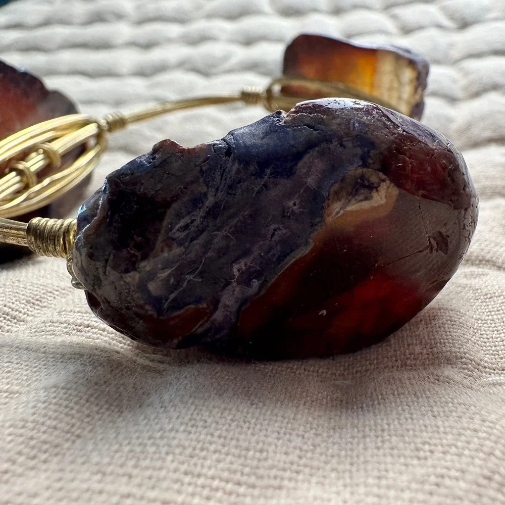 Bourbon and Boweties Gold Wire Wrapped Raw Agate Stone Bangle Bracelet Brown - Picture 6 of 9